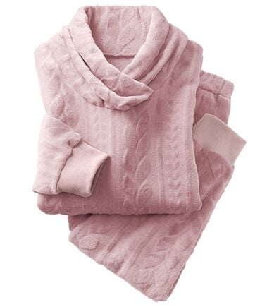 LAVIENNE（ラヴィエンヌ）の「寒がりさんのためのふわっもこケーブルフリースパジャマ（パジャマ・ルームウェア）」