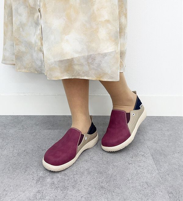 BELLUNA（ベルーナ）の「＜ｍｏｚ＞踵踏める２ＷＡＹスリッポン（スリッポン）」｜詳細画像