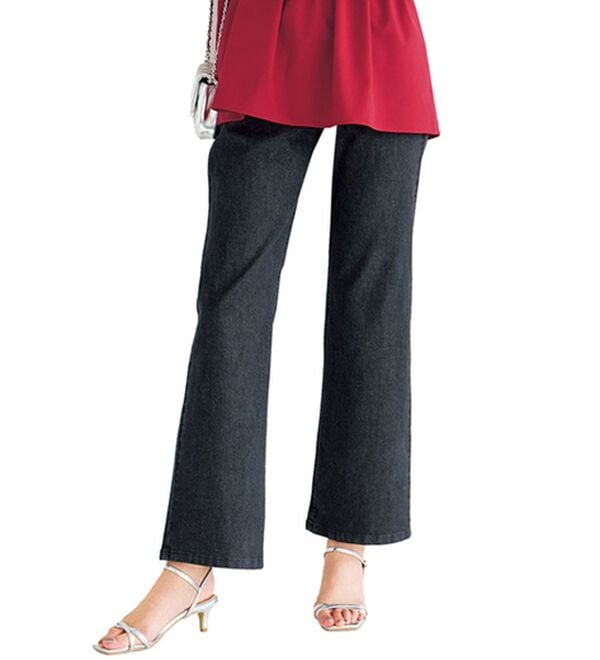 BELLUNA（ベルーナ）の「ヒンヤリ軽やか！フレアーデニムパンツ（フルレングスパンツ）」｜ブラック