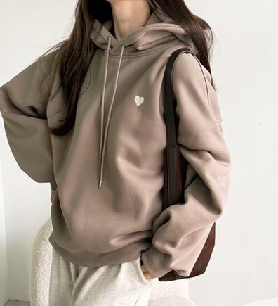 GeeRA（ジーラ）の「ハート刺繍裏起毛スウェットパーカー（パーカー）」