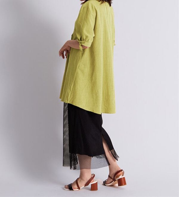 BELLUNA（ベルーナ）の「【接触冷感】麻調素材袖リボン使いシャツチュニック（チュニック）」｜詳細画像