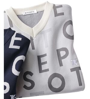 「＜ザ　ショップ　ティーケー＞軽量ストレッチＶネックロゴセーター（メンズシャツ）」｜ホワイト