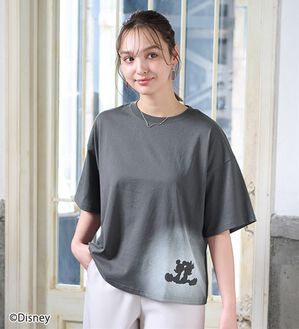 「＜Ｄｉｓｎｅｙ＞綿混素材ゆるっとＴシャツ（カットソー）」｜グレー(ミッキー＆ミニー)