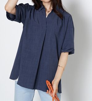 BELLUNA（ベルーナ）の「麻調素材スキッパーブラウス（ブラウス）」｜ライトネイビー