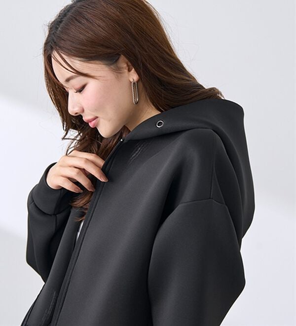 BELLUNA（ベルーナ）の「肩が疲れにくい！マシュマロ感覚ジップフーディー（ブルゾン）」｜詳細画像