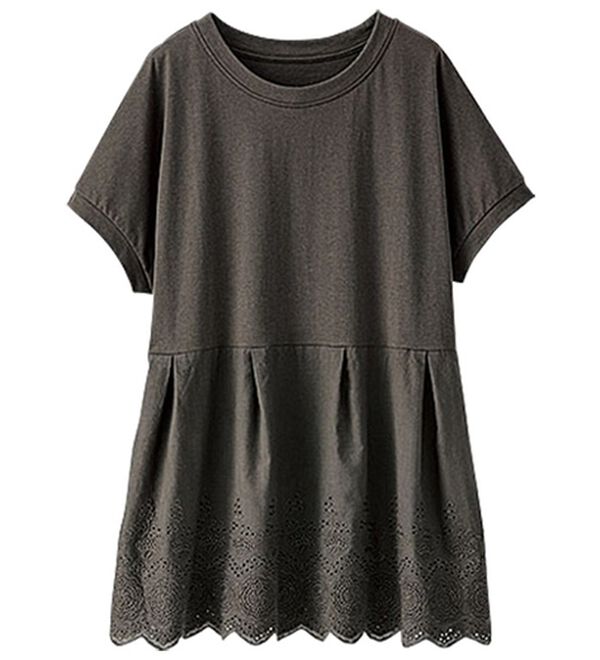 BELLUNA（ベルーナ）の「裾刺しゅうデザインプルオーバー（カットソー）」｜チャコール