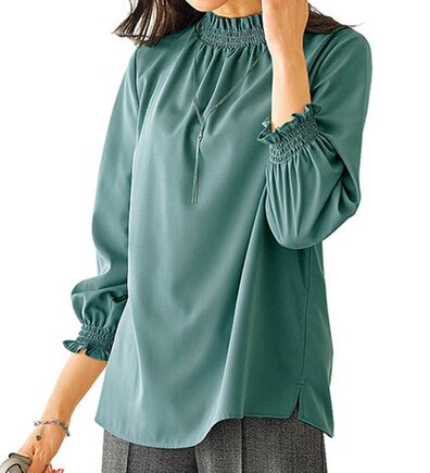 BELLUNA（ベルーナ）の「衿＆袖シャーリング使いブラウス（ブラウス）」