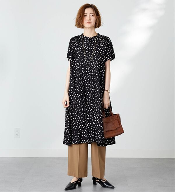 BELLUNA（ベルーナ）の「レーヨン素材肩シャーリング使いワンピース（その他ワンピース）」｜詳細画像