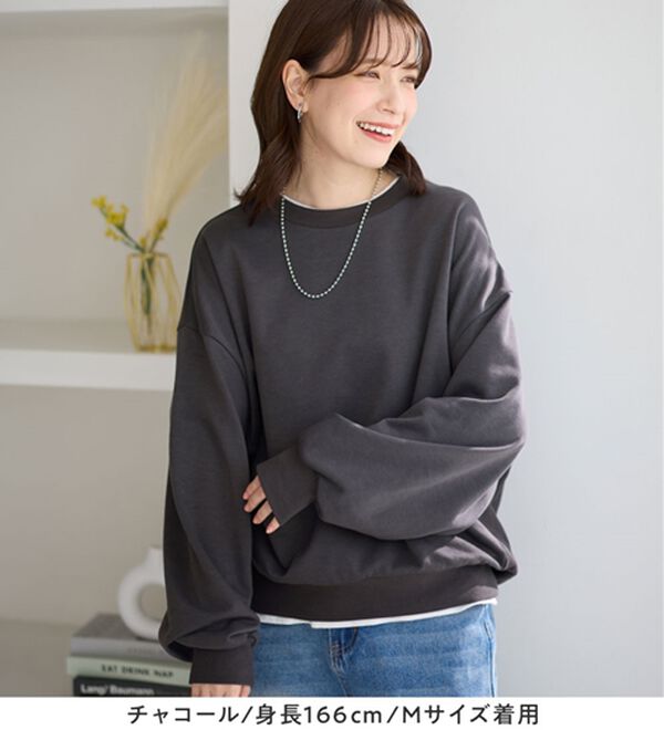 Viola e Viola（ヴィオラ エ ヴィオラ）の「袖ボリューム裏毛スウェットトップス（カットソー）」｜詳細画像