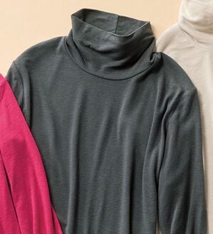 LAVIENNE（ラヴィエンヌ）の「カシミヤ入りハイネックプルオーバー（肌着・インナーウェア）」｜チャコール