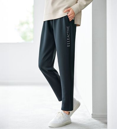 BELLUNA（ベルーナ）の「＜ＥＬＬＥ　Ａｃｔｉｖｅ＞とろみ素材テーパードパンツ（テーパードパンツ）」