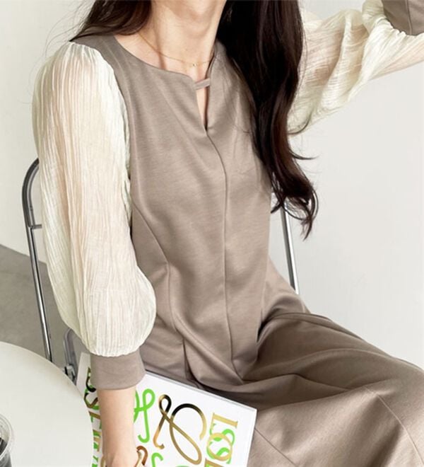 GeeRA（ジーラ）の「袖楊柳シアー美ラインワンピース（カットソーワンピース）」｜詳細画像