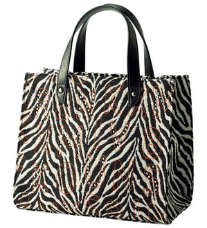 BELLUNA（ベルーナ）の「ロゴ刺しゅう入りスクエア手提げ（ハンドバッグ）」｜ゼブラ