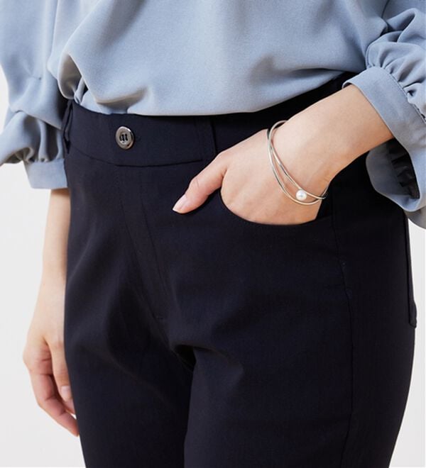 BELLUNA（ベルーナ）の「チノ見えストレッチ素材スリムパンツ（フルレングスパンツ）」｜詳細画像