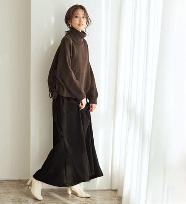 Pierrot（ピエロ）の「ゆったりサイドリボンタートルニット（ニット・セーター）」｜詳細画像