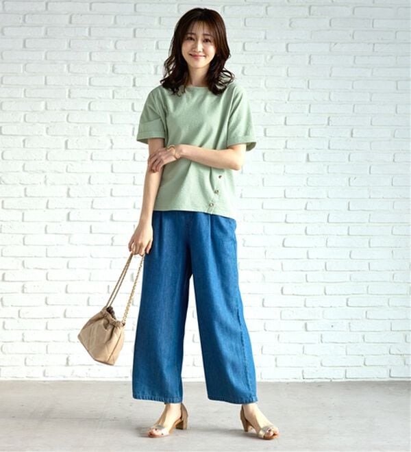 BELLUNA（ベルーナ）の「サッカー素材裾ボタンプルオーバー（カットソー）」｜詳細画像