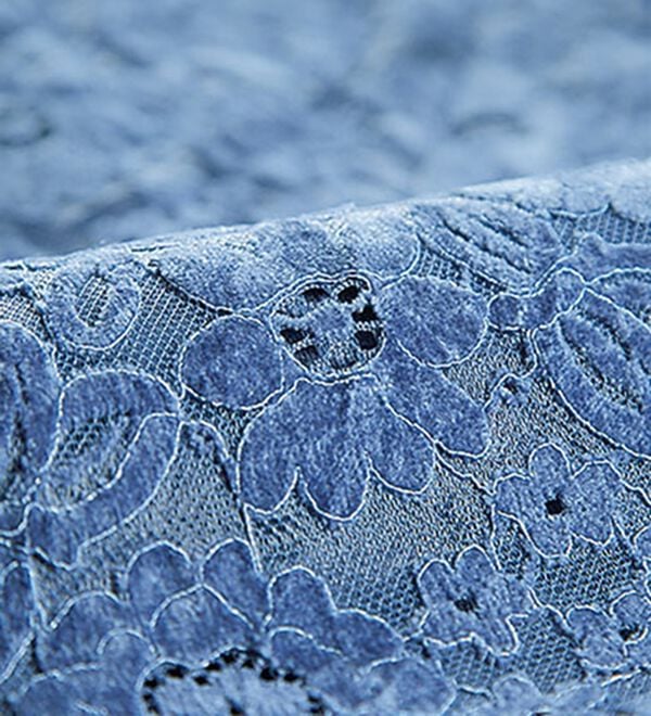 BELLUNA（ベルーナ）の「華やかレース切替ニットチュニック（チュニック）」｜詳細画像