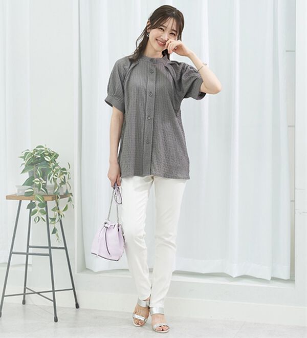 BELLUNA（ベルーナ）の「Ｔシャツみたいに着られるきれい見えブラウス（ブラウス）」｜詳細画像