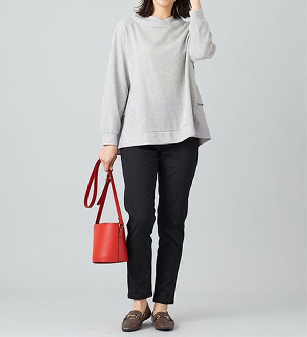 BELLUNA（ベルーナ）の「ラメ調バックフレアー切替プルオーバー（カットソー）」｜詳細画像