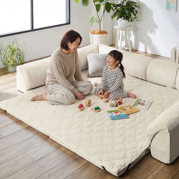 iellio（イエリオ）の「はっ水ゆったり・まったりクッション一体型ラグ＜洗える・布帛（ふはく）タイプ・フロアソファ・ローソファー・ロングシーズン＞（ラグ）」｜詳細画像