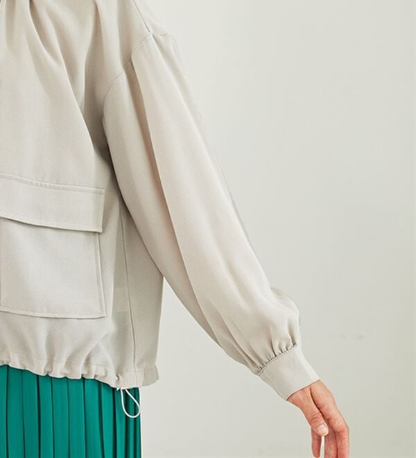 BELLUNA（ベルーナ）の「とろみ素材ポケットデザインブルゾン（ブルゾン）」｜詳細画像