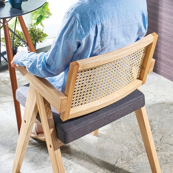 「ゆったり腰をかけられるラタン調チェア（椅子・チェア・スツール）」｜詳細画像
