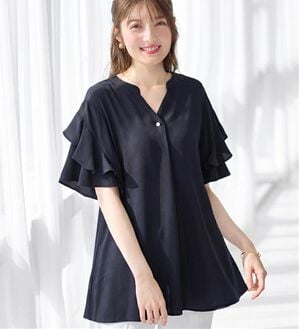 alotta（アロッタ）の「【イージーケア】フリル袖チュニックブラウス（チュニック）」｜ネイビー