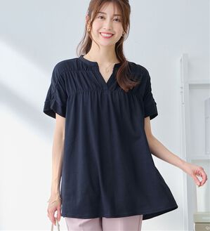 alotta（アロッタ）の「さらっと軽い綿混ギャザーチュニック（チュニック）」｜ネイビー無地