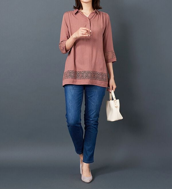 BELLUNA（ベルーナ）の「袖＆裾レースデザインシャツチュニック（チュニック）」｜詳細画像