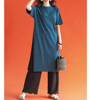 BELLUNA（ベルーナ）の「【楊柳イージーパンツ付】ひんやり！スリットデザインワンピース（カットソーワンピース）」｜ネイビー／ダークブラウン