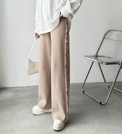 GeeRA（ジーラ）の「配色サイドフリンジニットパンツ（ワイドパンツ・ガウチョ）」