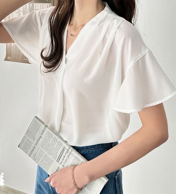 GeeRA（ジーラ）の「【再入荷】サラサラ涼しい！着やせも叶うフレアー袖ブラウス（ブラウス）」｜詳細画像