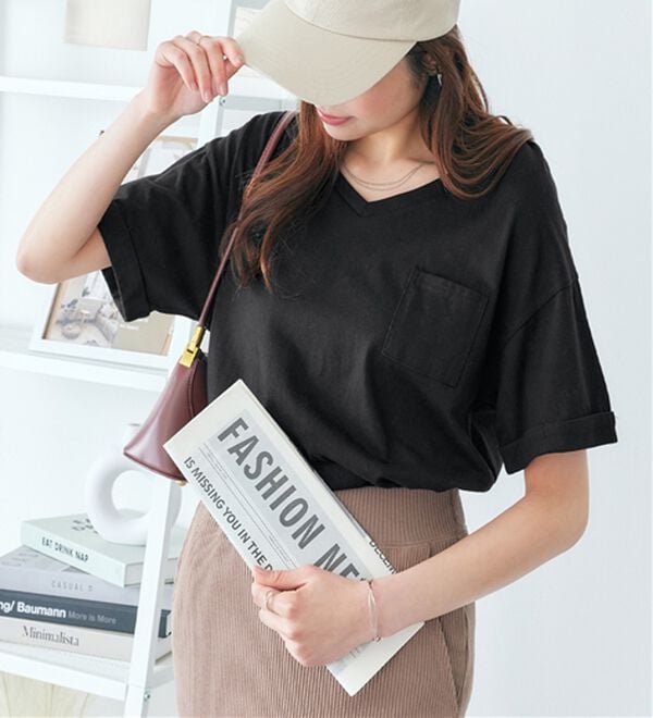 Viola e Viola（ヴィオラ エ ヴィオラ）の「綿１００％ポケット付ゆるＴシャツ（Tシャツ）」｜詳細画像