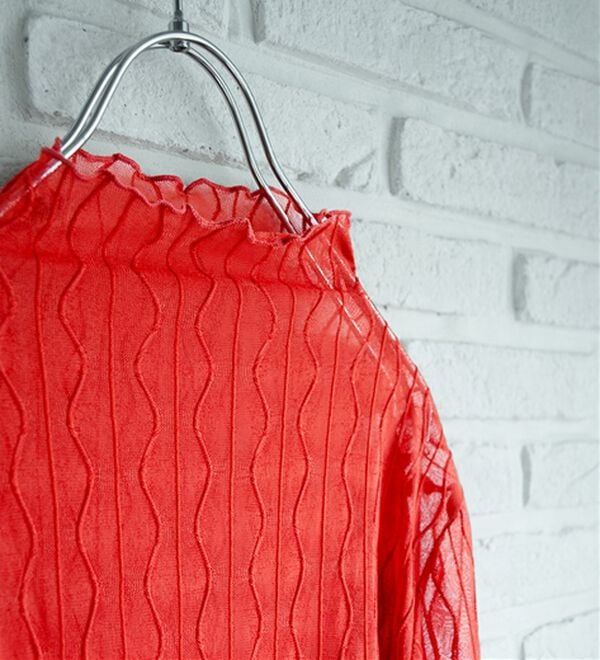 BELLUNA（ベルーナ）の「波柄立体ジャカードシアーインナー（カットソー）」｜詳細画像