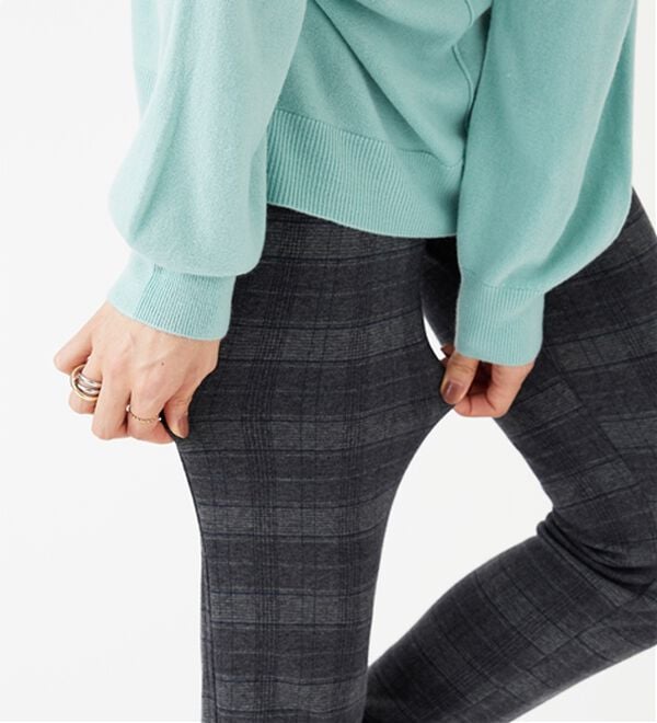 BELLUNA（ベルーナ）の「【あったか仕様♪】すっきり見え！裏ファーパンツ（フルレングスパンツ）」｜詳細画像