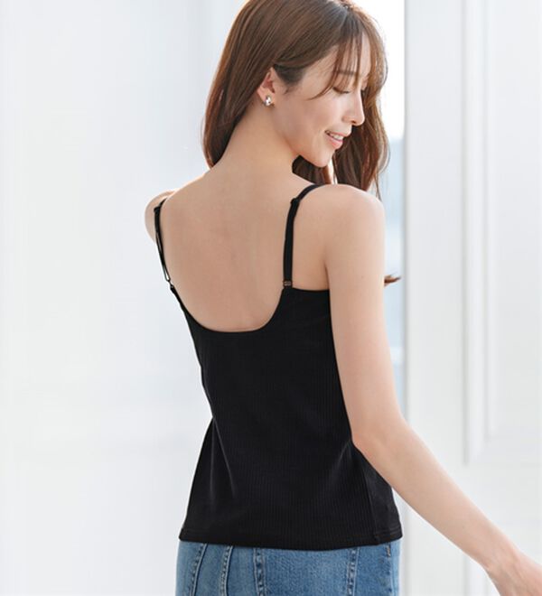 YU'NOW（ユナウ）の「【カップ付インナー】バックオープンブラキャミ（ブラトップ・カップ付きインナー）」｜詳細画像