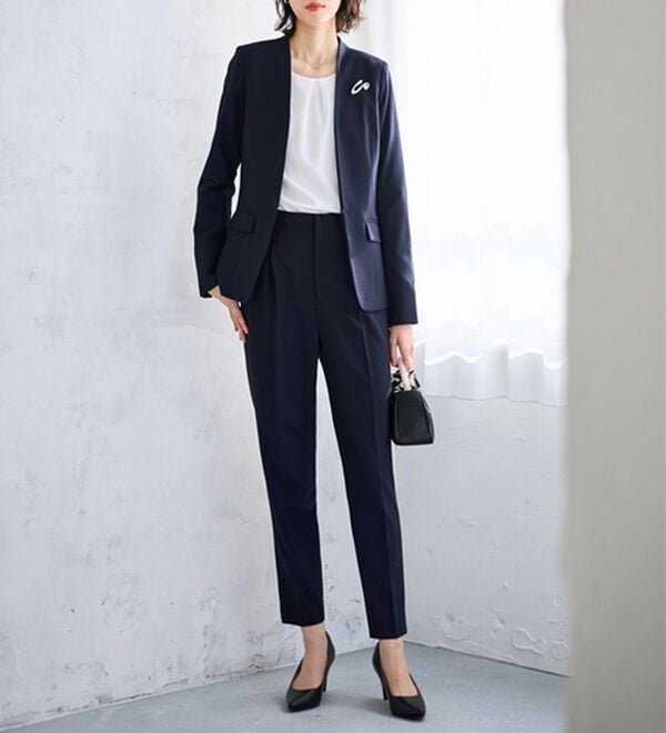 GeeRA（ジーラ）の「【2点セット】選べるボトム！洗えて型くずれしないノーカラージャケットパンツスーツセット（パンツスーツ）」｜詳細画像