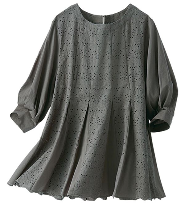 BELLUNA（ベルーナ）の「刺しゅうレースフレアーシルエットブラウス（ブラウス）」｜チャコール