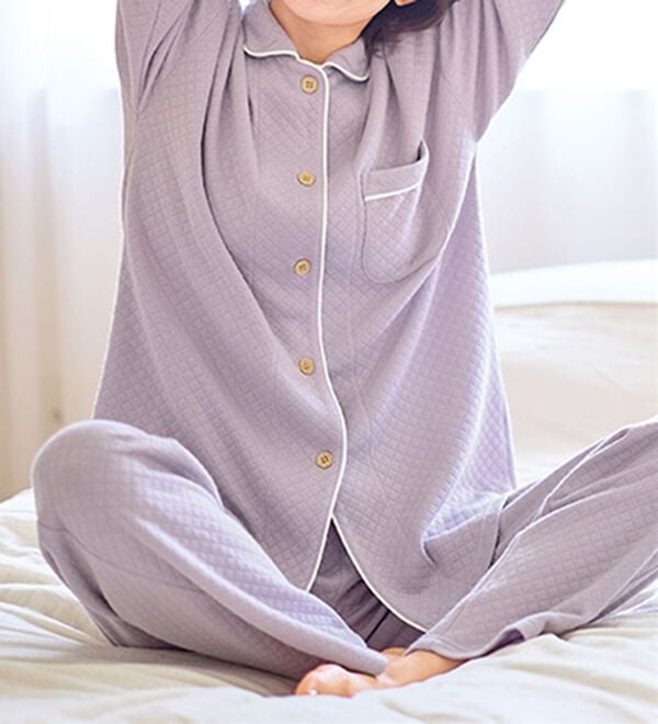 LAVIENNE（ラヴィエンヌ）の「ふんわりキルト快眠サポートパジャマ（パジャマ・ルームウェア）」｜詳細画像