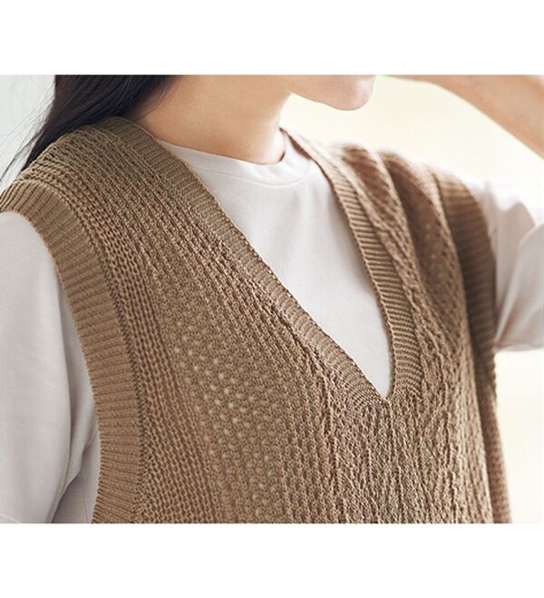 BELLUNA（ベルーナ）の「透かし編みが涼し気なニットベスト（ベスト）」｜詳細画像