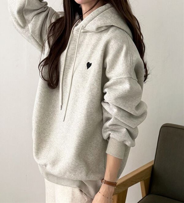 GeeRA（ジーラ）の「ハート刺繍裏起毛スウェットパーカー（パーカー）」｜詳細画像