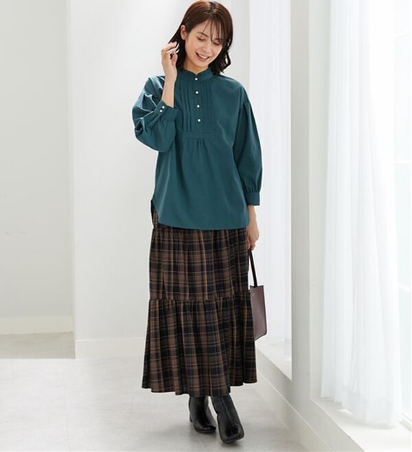 BELLUNA（ベルーナ）の「フリル衿パールボタン使いブラウス（ブラウス）」｜詳細画像