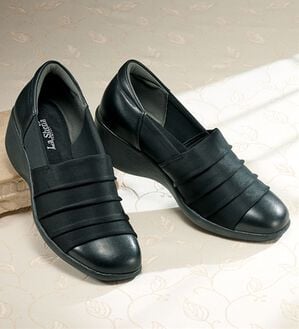 ルフラン（ルフラン）の「ラシーナコンフォート　はっ水ストレッチ４Ｅシューズ（スリッポン）」｜ブラック