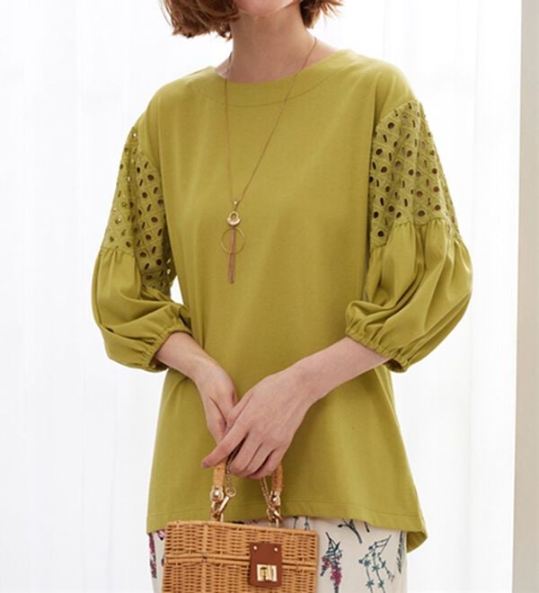 BELLUNA（ベルーナ）の「ボリューム袖レース切替プルオーバー（カットソー）」｜詳細画像