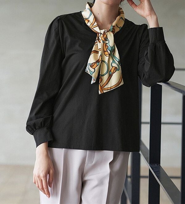 RANAN（ラナン）の「スカーフ付キレイ見えカットソーブラウス（ブラウス）」｜ブラック系