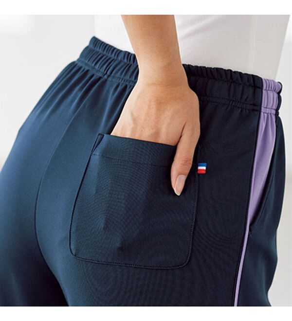 BELLUNA（ベルーナ）の「＜ＥＬＬＥ　Ａｃｔｉｖｅ＞多機能！配色ジャージパンツ（その他パンツ）」｜詳細画像