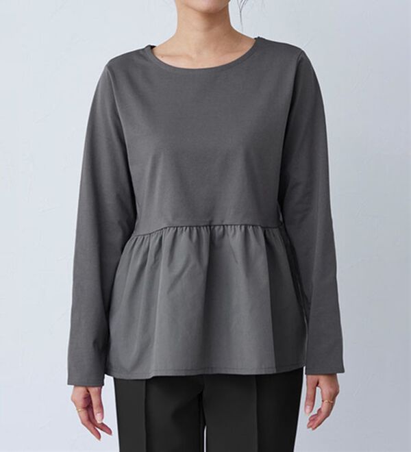 Pierrot（ピエロ）の「異素材ドッキングフリルギャザーペプラムカットソー（カットソー）」｜詳細画像