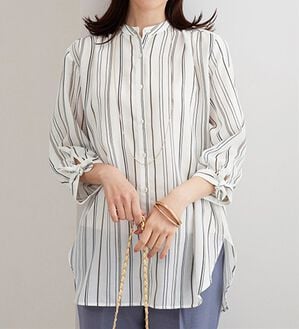 BELLUNA（ベルーナ）の「涼感やわらか袖リボンシャツチュニック（チュニック）」｜オフ白系ストライプ