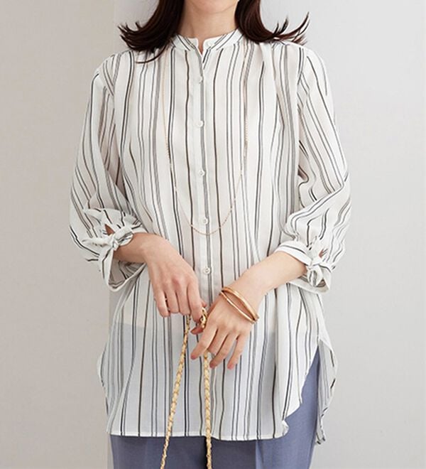 BELLUNA（ベルーナ）の「涼感やわらか袖リボンシャツチュニック（チュニック）」｜オフ白系ストライプ