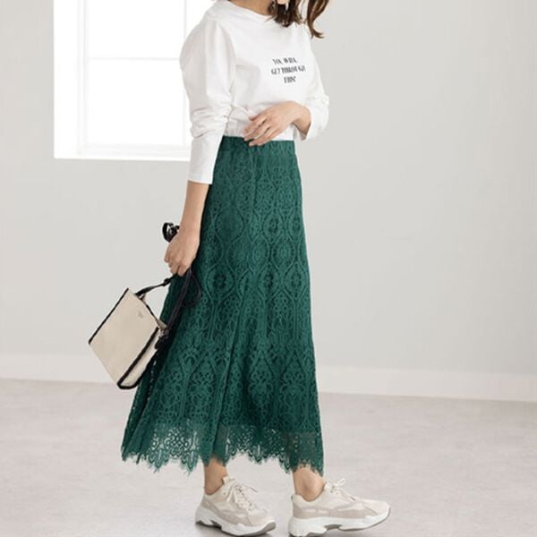 BELLUNA（ベルーナ）の「パネル柄レース素材セミフレアースカート（ロングスカート）」｜詳細画像